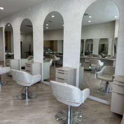 Nicole Frances Salon - Oaselle Salon