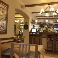 La Cantina Trattoria