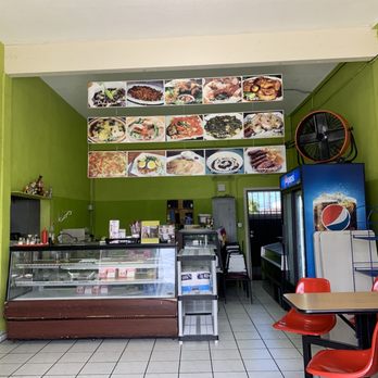 Twin Dragon Cafe - the interior of the restaurant - Bakeries Near Me - Honolulu, Hawaii Twin Dragon Cafe - the interior of the restaurant - Bakeries Near Me - Honolulu, Hawaii