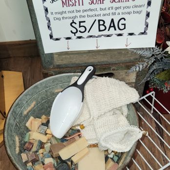 The Cow's Coop - Farmers Market Near Me - Canton, Connecticut