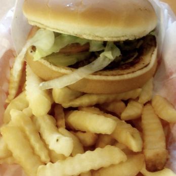 AJ's - Cheeseburger basket - Hot Dogs Near Me - Edna, Texas