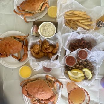 Quality Seafood - Fried Clam Strips, New England Style Clam Chowder, Fried Calamari, Fresh (Live) Santa Barbara Crab, Fried shrimp, and French fries - Seafood Markets Near Me - Redondo Beach, California
