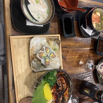 Maguro - Sushi Bars Near Me - Brookline, Massachusetts