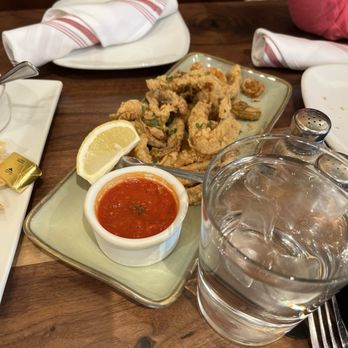 Molto Darien - Calamari - Wine Bars Near Me - Darien, Connecticut