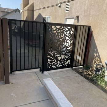 Fausto's Help - Fences & Gates Near Me Fausto's Help - Fences & Gates Near Me