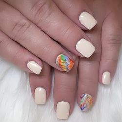 Kt Nails