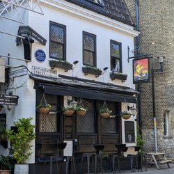 The Mayflower - Front of Pub