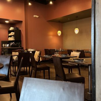 Azafran Indian Cuisine - Azitra - Restaurant interior - Indian Near Me - Broomfield, Colorado Azafran Indian Cuisine - Azitra - Restaurant interior - Indian Near Me - Broomfield, Colorado