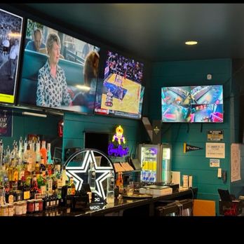 Joe’s Hangout - Sports bar - Pizza Near Me - Fort Worth, Texas Joe’s Hangout - Sports bar - Pizza Near Me - Fort Worth, Texas