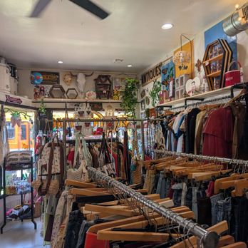 Rockin' Vintage - Thrift Stores Near Me - Alhambra, California