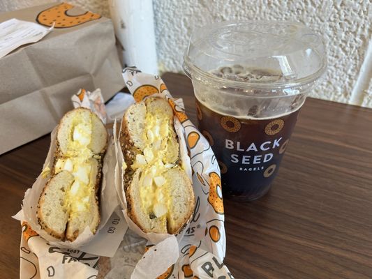 Black Seed Bagels by null