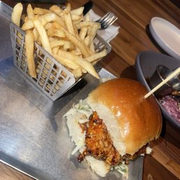 Sweet Heat Chicken w/fries
