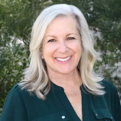Sunset Chiropractic & Wellness Center - Dr. Liz Domi