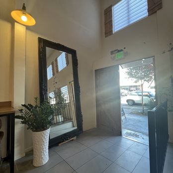 Yellow House - Cafes Near Me - Northridge, California Yellow House - Cafes Near Me - Northridge, California