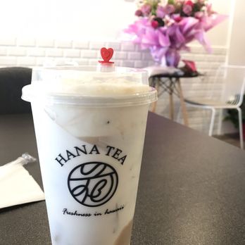Hana Tea - Brown sugar milk tea with cheese foam and creamy cake - Bubble Tea Near Me - Honolulu, Hawaii Hana Tea - Brown sugar milk tea with cheese foam and creamy cake - Bubble Tea Near Me - Honolulu, Hawaii