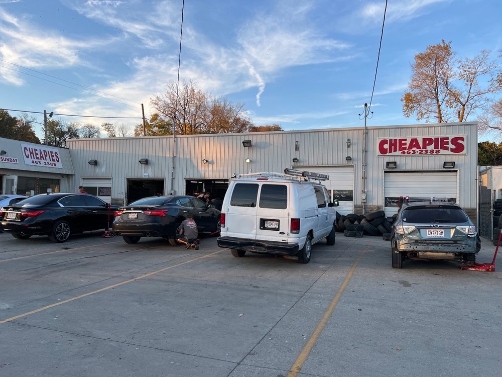 CHEAPIES TIRES Updated August 2024 23 Photos & 15 Reviews 3204 E Broadway, Alton, Illinois