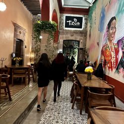 Tikua Sureste - 1st dinning room