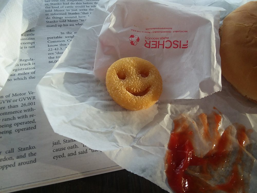 COVERED WAGON DRIVE INN Updated August 2024 327 N Main St, Gordon