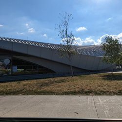 TTC York University - Subway station - pickup area