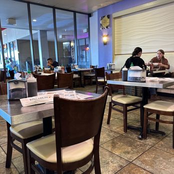 Boulder Pho - Inside seating - Vietnamese Near Me - Boulder, Colorado