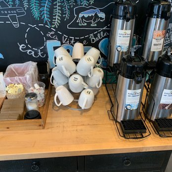 Kelly's Roots Cafe & Marketplace - Kinda sad little coffee station - Breakfast & Brunch Near Me - Queensbury, New York