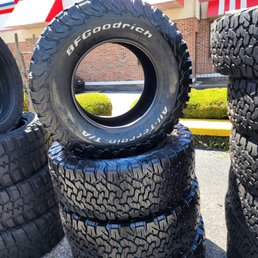 Exterior photo of Matheo Tires Sales Exterior photo of Matheo Tires Sales