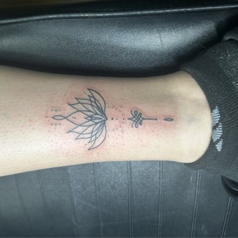 Gold Soulz Tattoo - Oscar - Tattoo Near Me - Las Vegas, Nevada Gold Soulz Tattoo - Oscar - Tattoo Near Me - Las Vegas, Nevada