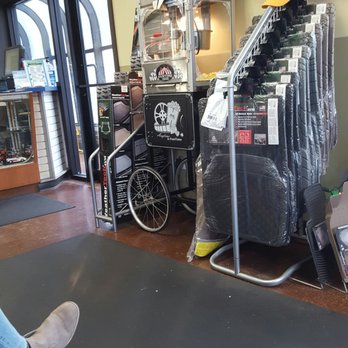 My Carwash - Waiting area - Car Wash Near Me - Elmhurst, Illinois