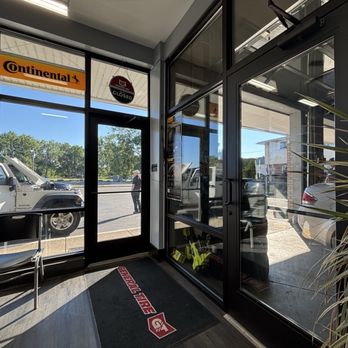 Community Tire Center - Lobby - Tires Near Me - Buffalo, New York Community Tire Center - Lobby - Tires Near Me - Buffalo, New York