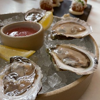 Madre - Oysters - New American Near Me - Brooklyn, New York