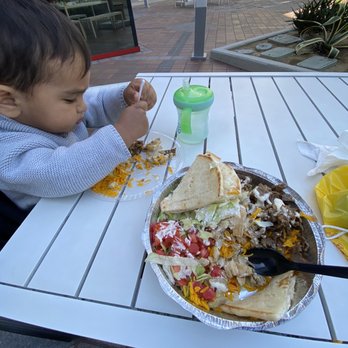The Halal Guys - Chicken and beef combo plate. - Halal Near Me - Glendale, California The Halal Guys - Chicken and beef combo plate. - Halal Near Me - Glendale, California