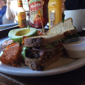 Fido - Veggie Burger - Coffee & Tea Near Me - Nashville, Tennessee