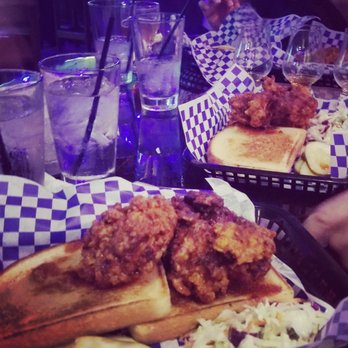 Yucca Tap Room - Hot chicken Thursdays! - Music Venues Near Me - Tempe, Arizona