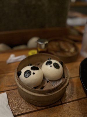 Harumama Noodles + Buns (Little Italy) by null