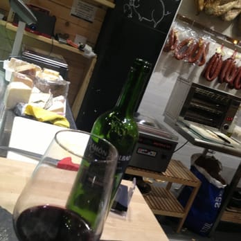 Homenaje - Vinos, quesos, jamones , conservas y muy buen trato! - Delicatessen Near Me - València, V