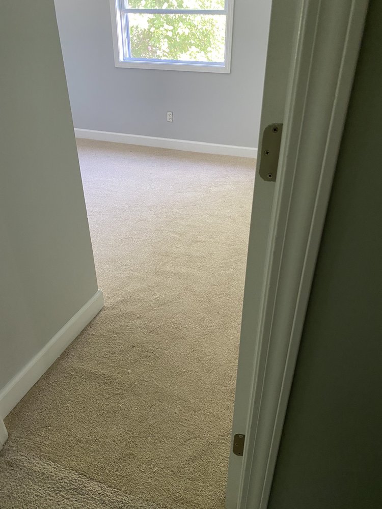 VALUE CARPET & MORE Updated September 2024 960 W 8 Mile Rd, Ferndale, Michigan Carpeting