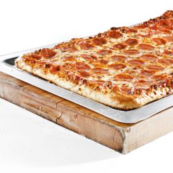 The Pizza Shoppe - Feed the whole family with a delicious hand tossed Big Daddy!