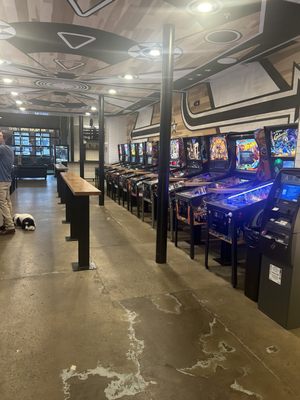 16-Bit Bar+Arcade by null