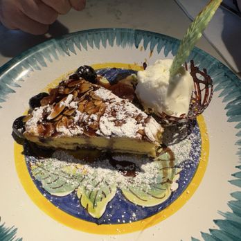 Ristorante Olivelli - Raspberry and almond tart with vanilla ice cream (I don't know the Italian for this). - Italian Near Me - London, XGL Ristorante Olivelli - Raspberry and almond tart with vanilla ice cream (I don't know the Italian for this). - Italian Near Me - London, XGL