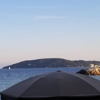 L'O Beach - French Near Me - Toulon