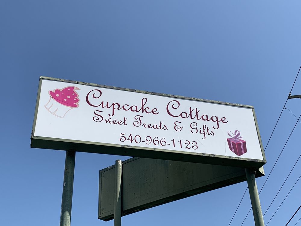 Cupcake Cottage Logo