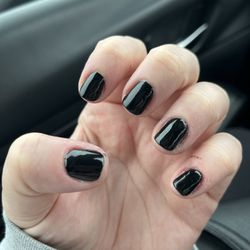 Jasmine Nails & Spa - Gel mani.