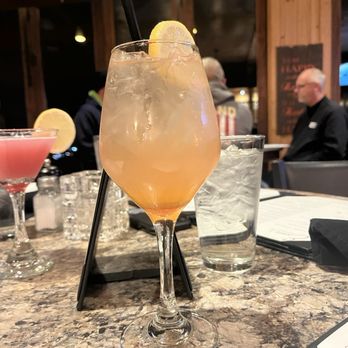 Ernie's Steakhouse - Peach seltzer mocktail - Steakhouses Near Me - Lewiston, Idaho Ernie's Steakhouse - Peach seltzer mocktail - Steakhouses Near Me - Lewiston, Idaho