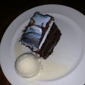 Cake Lounge Miami - Cupcakes Near Me - Miami, Florida