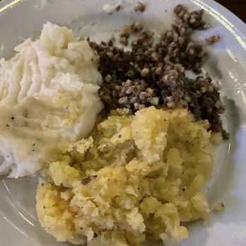 MacLaomainn's Scottish Pub - Haggis Taster - Pubs Near Me - Chester, Vermont