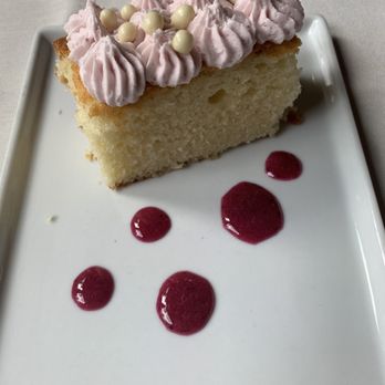 Rainbow Lodge - This dessert was poorly presented and also it wasn't good. - New American Near Me - Houston, Texas