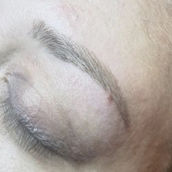 Micro blading eyebrows after 6 weeks