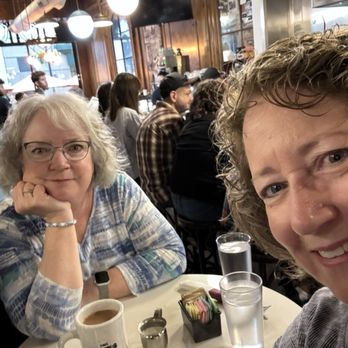Cafe Bonjour - Breakfast at Bonjour - Breakfast & Brunch Near Me - Boston, Massachusetts