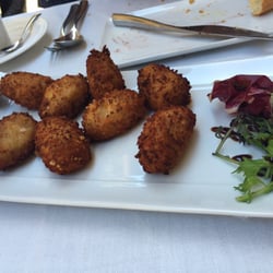 Los Parajes - Abuela's croquettes.