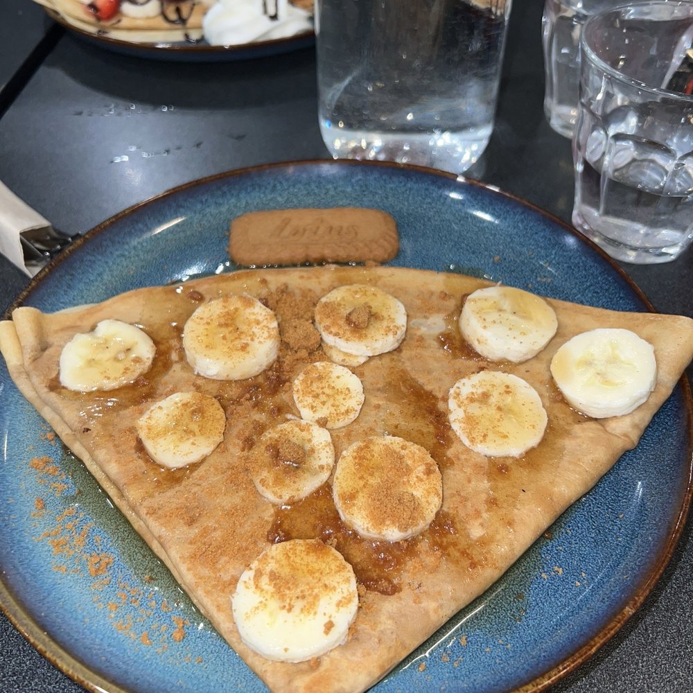 Le Parfait - Lotus Biscoff Crepe - Ice Cream & Frozen Yogurt Near Me - Vancouver, British Columbia